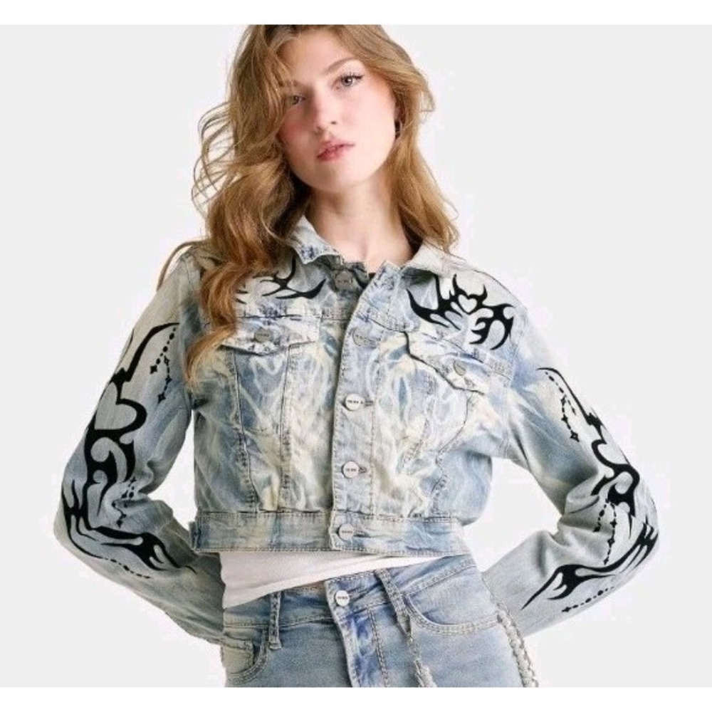 Women's Smoke Rise Olivia Heart Denim Jacket Size L - Picture 1 of 9